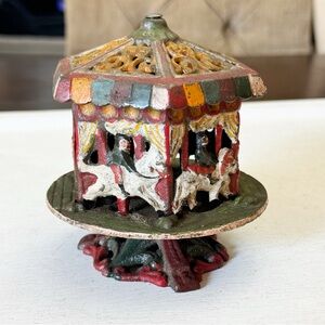 Vintage/Antique Cast Iron Spinning Carousel Merry-Go-Round Coin Bank